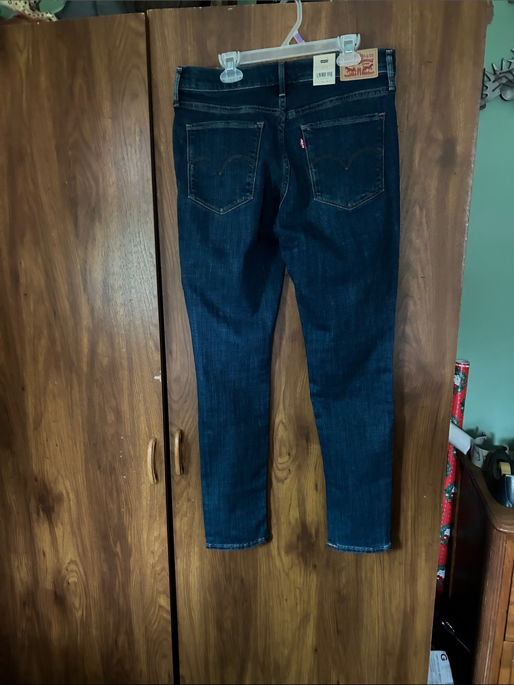 Levi's Women's Skinny Jeans - Dark Blue Wash - Picture 4 of 4